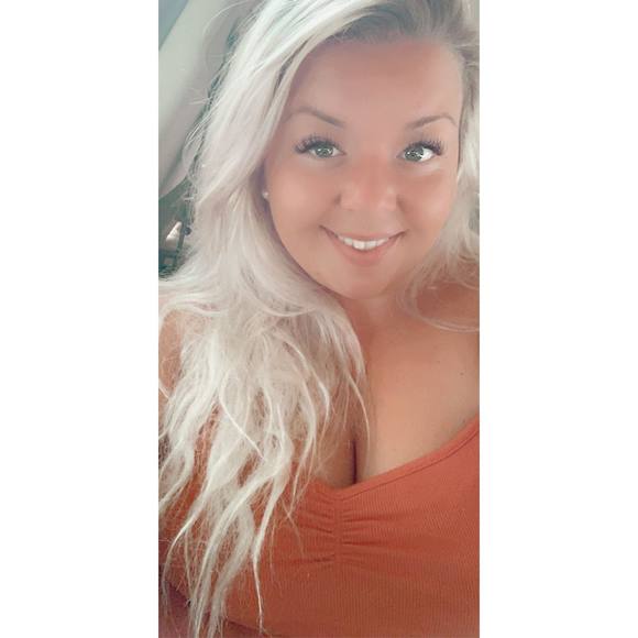 Meet your Posher, Jess - Picture 1 of 1